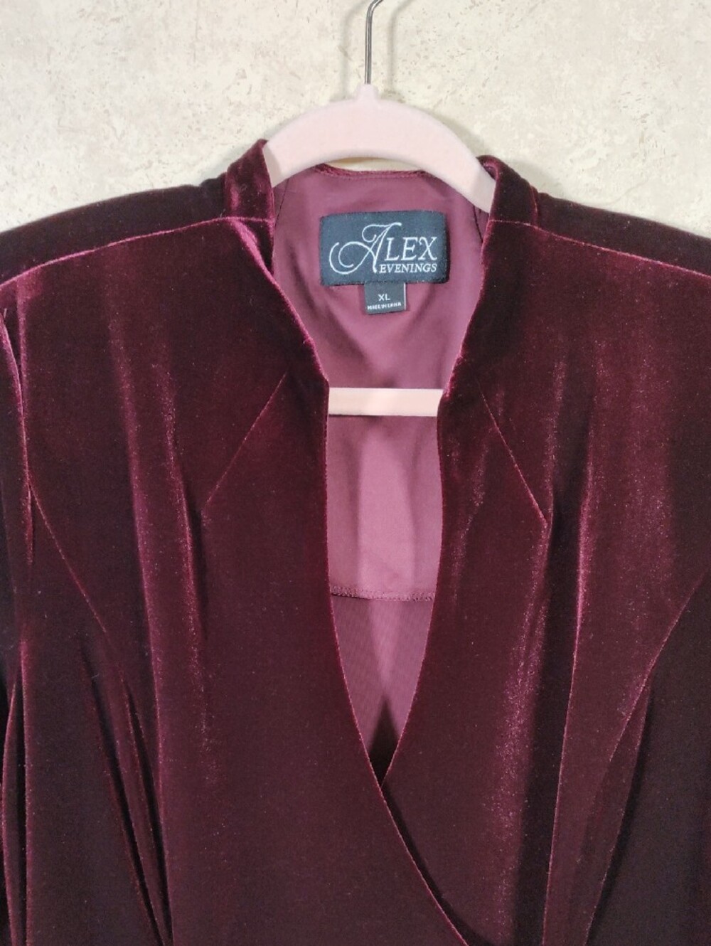 J137 Alex Evenings Wine Velvet Wrap Jacket in with Rhinestone Button XL NWT - Picture 2 of 10